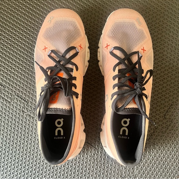 On Cloud X 3 Lightweight Running Training Shoes Rose/ Sand Womens Size 9.5 - Picture 6 of 8